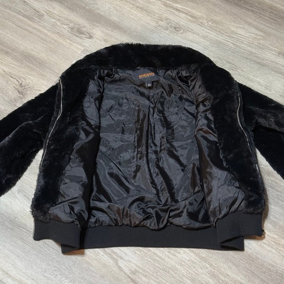 Ambience Outerwear Women's Black Faux Fur Soft Fluffy Jacket‎ sz Large Full Zip - Picture 3 of 7